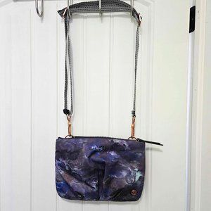 Lululemon Hip To Be Free Bag